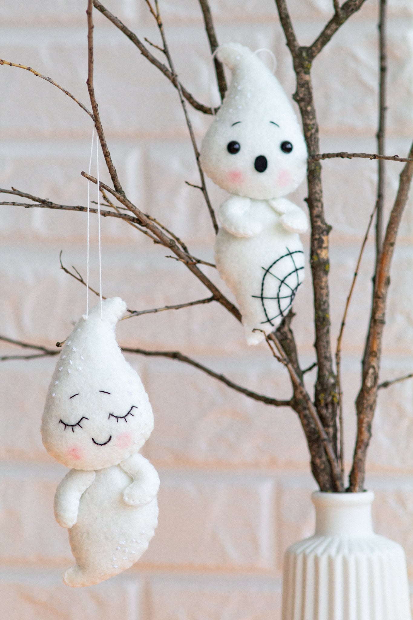 Halloween Felt Ghost Ornaments – Handmade Spooky Decor - WoollyFox